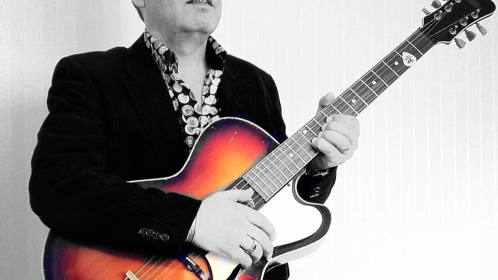 Lasse Laaksonen & Hotline